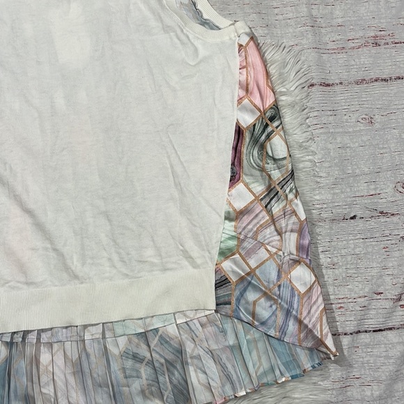 NWT Ted Baker London Clariey Sea of Clouds Back-Pleat Top Size Ted 4/ US 10 - Picture 9 of 15